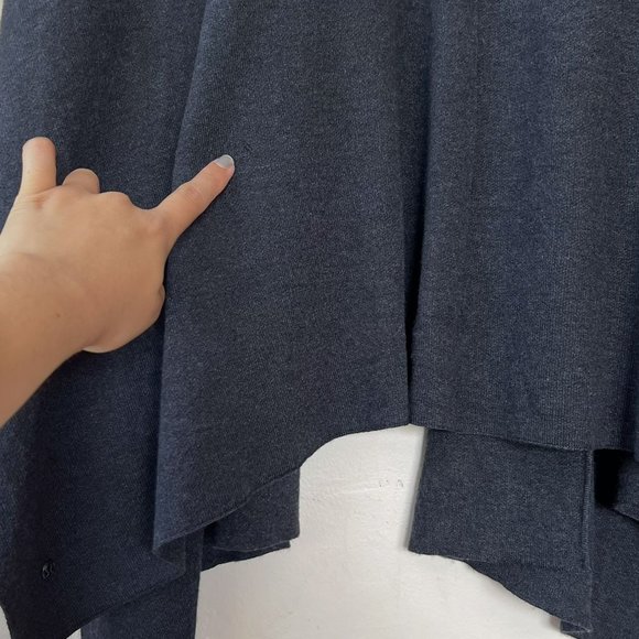 Lululemon Charcoal Grey After Asana Wrap - Picture 9 of 14